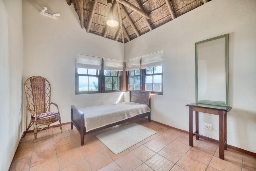 5 Bedroom Property for Sale in De Kelders Western Cape